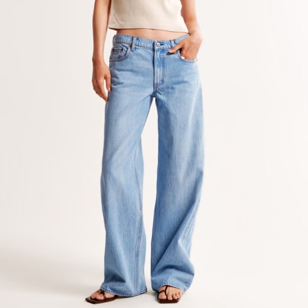 Abercrombie & Fitch Ultra Low Rise loose Jeans